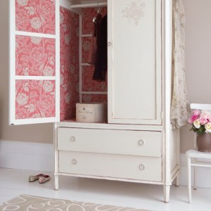 Bedroom-wardrobe-country-Country-Homes--Interiors