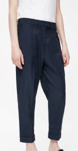 COS RELAXED PLEATED TROUSERS navy